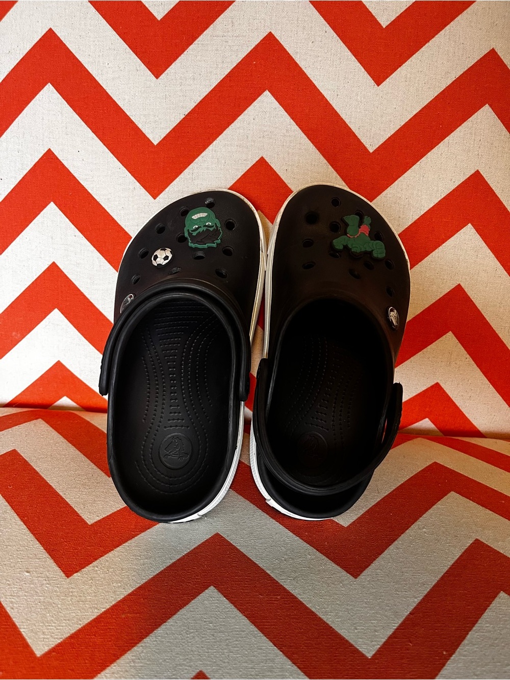 CROCS Kids Black Clogs with Hulk Character Jibbitz